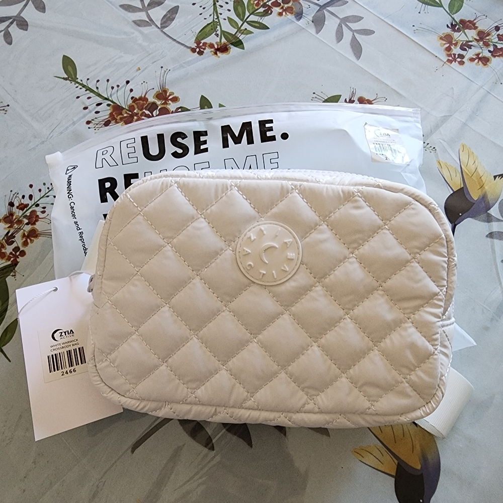 BNWT and bag White Warwick Crossbody Bag